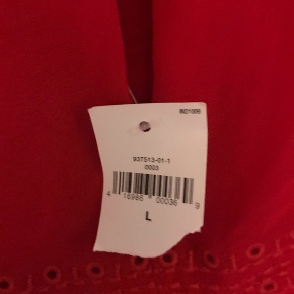 Red Blouse - Picture 3 of 3